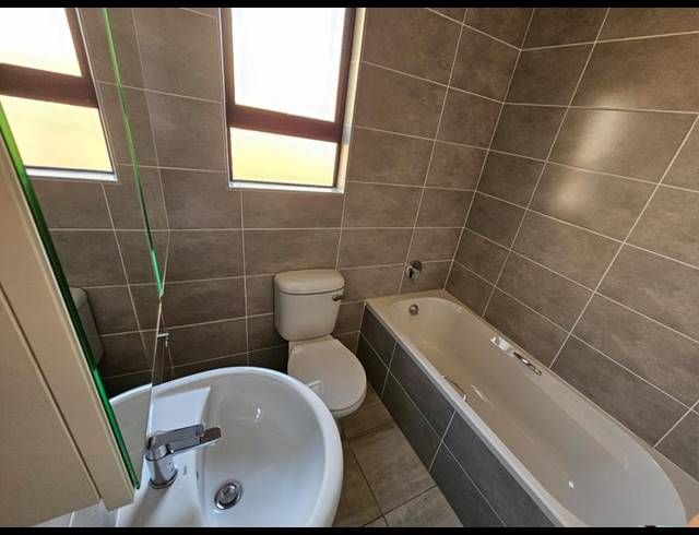 3 BEDROOM HOUSE FOR SALE IN BISHOPSTOWE